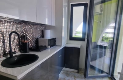 Rent of a comfortable furnished 2-room apartment, 56 m², Mamaia, Constanța, Romania